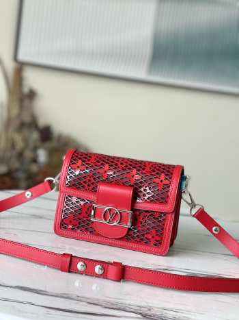 LV dauphine 2022 red Skeleton M20359 20x15x9 cm