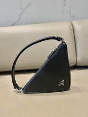 Prada 2022 calfskin Triangles shoulder bag 26x16x5cm - 2