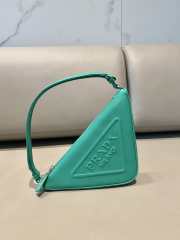 Prada 2022 calfskin Triangles shoulder bag 26x16x5cm - 3