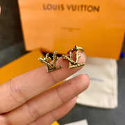 LV Earrings shot 120416T - 2