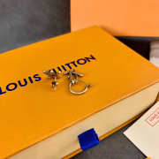 LV Earrings shot 120416T - 3