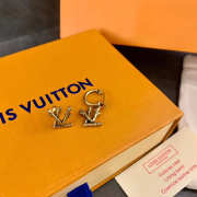 LV Earrings shot 120416T - 4