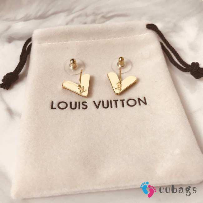 LV Earrings shot 120330K - 1