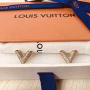 LV Earrings shot 120330K - 4