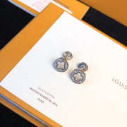 LV Earrings shot 111117D - 2