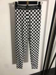 LV Yoga suit  SIZE S-XL 1 - 2