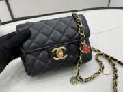 Chanel 2022 flap lambskin black 14.5x19x6.5cm - 4