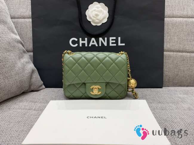 Chanel flap bag green lamskin 17cm - 1