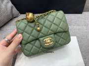 Chanel flap bag green lamskin 17cm - 4