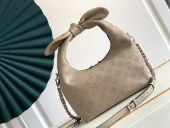 lv why knot mm M21070 36x43x15cm