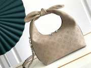 lv why knot mm M21070 36x43x15cm - 2