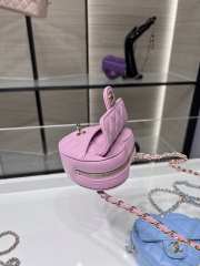 Chanel heart crossbody bag pink 11×12×5cm - 2