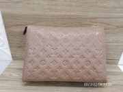 Louis Vuitton coussin bag in taupe 26cm - 1