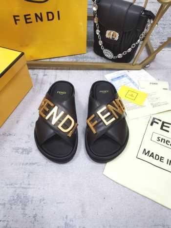 Fendi slipper 3 color 35-42