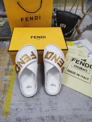 Fendi slipper 3 color 35-42 - 3