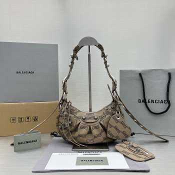 Balenciaga bag 26x16x9.9cm