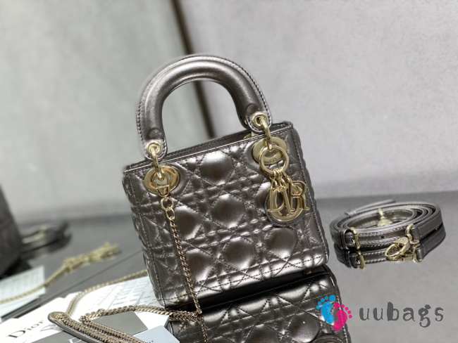 Lady dior pearl dark grey gold buckle matel chain 17cm - 1