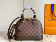 Louis Vuitton Alma BB 23.5 x 17.5 x 11.5 cm - 1