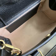 Gucci Diana small shoulder bag 25 x 16 x 9 cm - 4