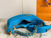 Louis Vuitton Loop Blue Bag 23 x 13 x 6 cm - 4