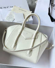 Givenchy Antigona Sport bag in leather 22 x 29 x 18 cm - 4