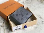 Louis Vuitton M30843 Silver Gray wallet 11.5 x 9 x 1.5 cm - 1