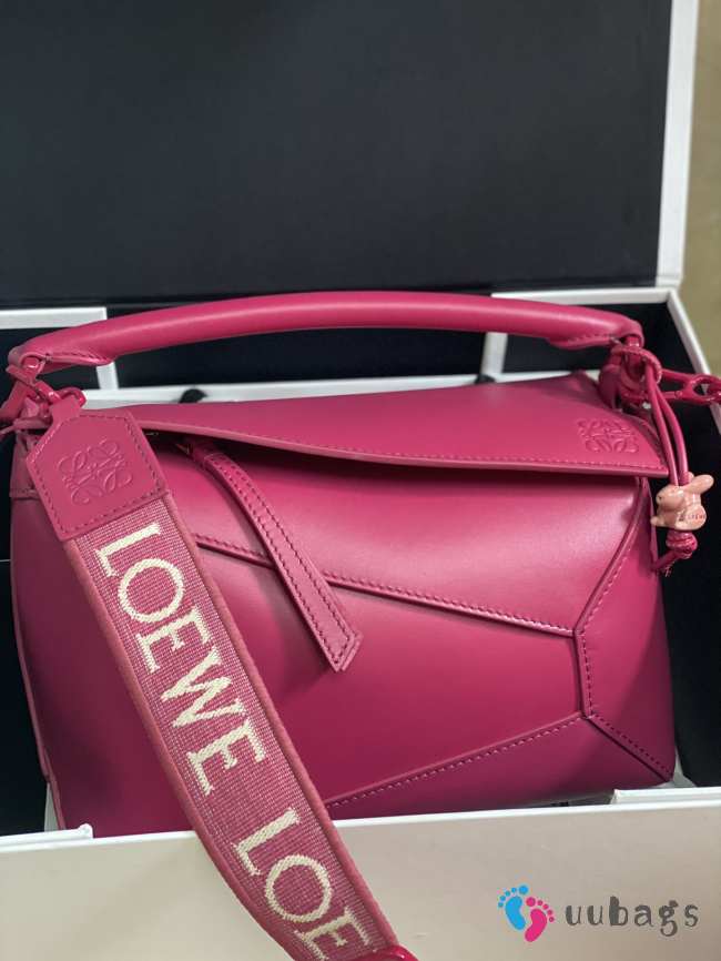 Loewe Puzzle Edge Bag Pink 24x10.5x16.5cm - 1