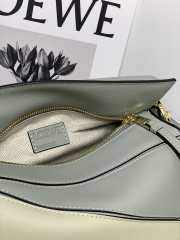 Loewe Puzzle Edge Bag green and white 24x10.5x16.5cm - 3