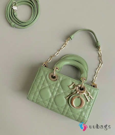 Dior Small Lady D-Joy Bag 22 x 12 x 6 cm - 1