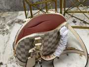 Louis Vuitton White Monogram Alma Bridge 25x19x12cm - 3