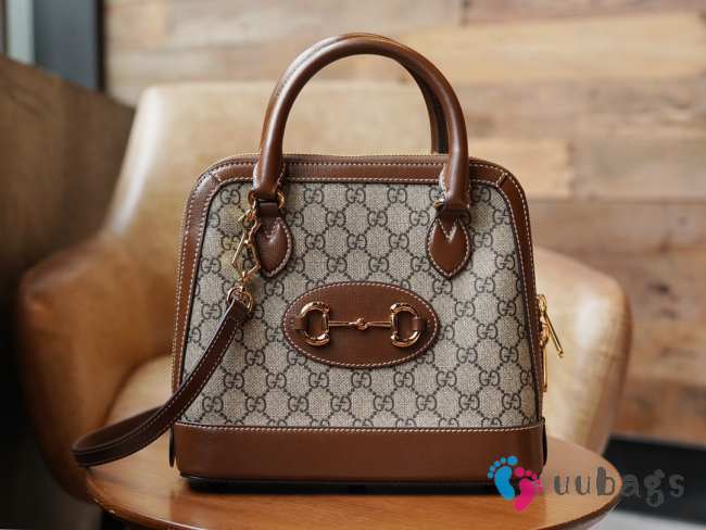 Gucci Sylvie Leather Handbag 25x24x9cm - 1