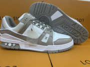 Louis Vuitton Trainer Sneaker Low Grey - 1