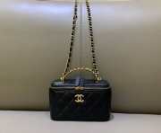 Chanel Black Small Vanity Case SS22 9.5x18x9cm - 1