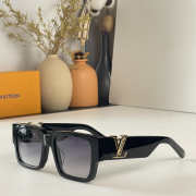 Louis Vuitton Sunglasses 6 colors - 6