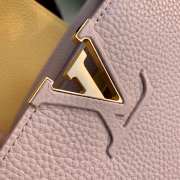 Louis Vuitton Capucines in Light Pink 21x14x8cm - 4