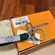 Louis Vuitton Keychains  - 3