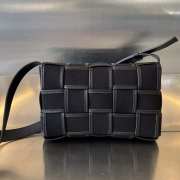 Bottega Veneta Black Cassette Gold Hardware 23x15x5cm - 1