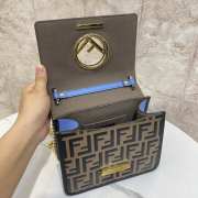 Fendi Peekaboo Blue Shoulder Bag 19x14x9cm - 4