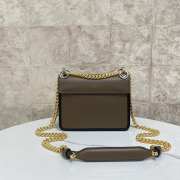 Fendi Peekaboo Dark Brown Shoulder Bag 19x14x9cm - 2