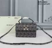 Off White pattern 8853 22x14x7cm - 1