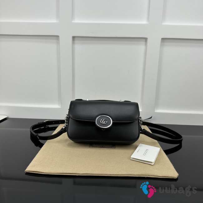 Gucci Off-White Petite GG Mini Shoulder Bag In Black 21x10x5cm - 1