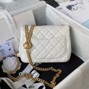 Chanel Small Flap Bag White Gold Hardware 13x18x7cm - 5