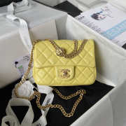 Chanel Small Flap Bag Yellow Gold Hardware 13x18x7cm - 1