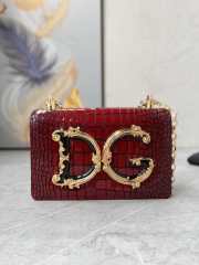 D&G Girls Foiled crocodile-print red calfskin 14.5x21x3cm - 1