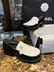 Chanel Glossy 22b White shoes - 1