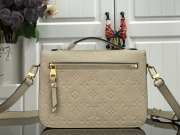 Louis Vuitton Pochette Métis Beige 25x19x9cm - 4