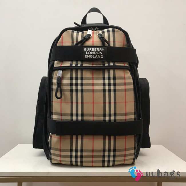 Burberry Backpack 30x20x49cm - 1