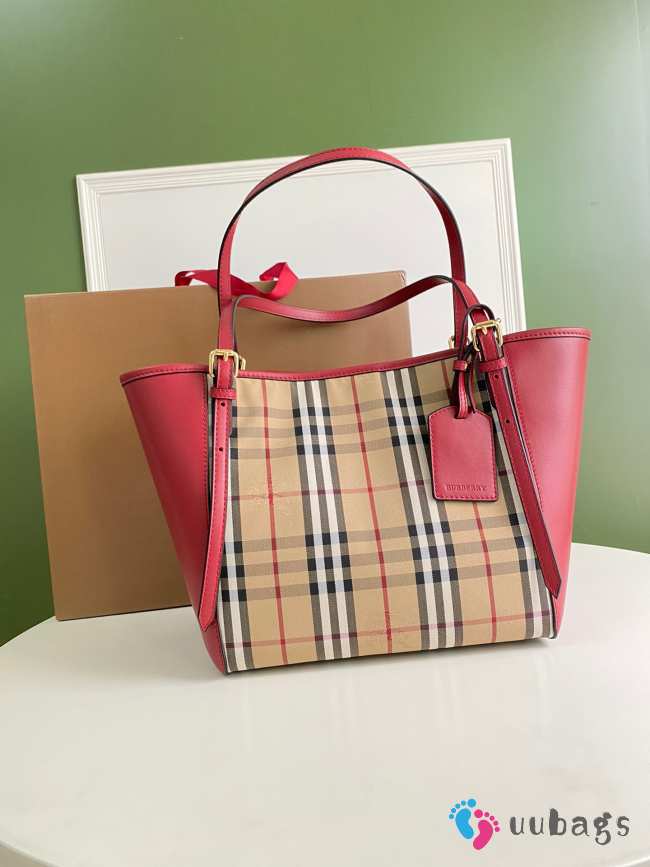 Burberry Vintage Red & Beige Nova 28x26cm - 1