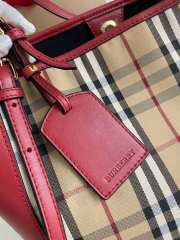 Burberry Vintage Red & Beige Nova 28x26cm - 6