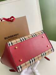 Burberry Vintage Red & Beige Nova 28x26cm - 4